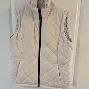 Free Country Women's Beige Quilted Vest